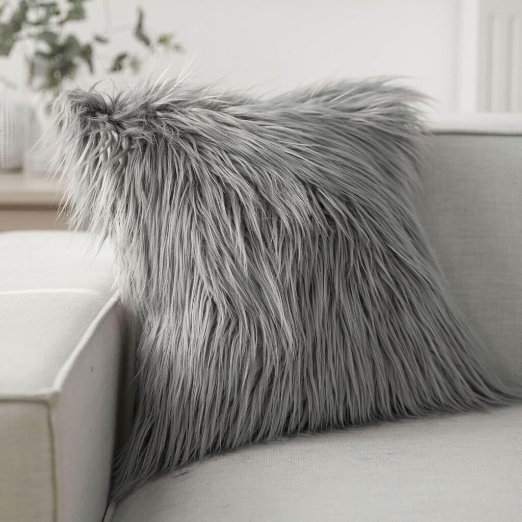 Faux Fur Throw Pillow — Cozy Accent 
Cushion